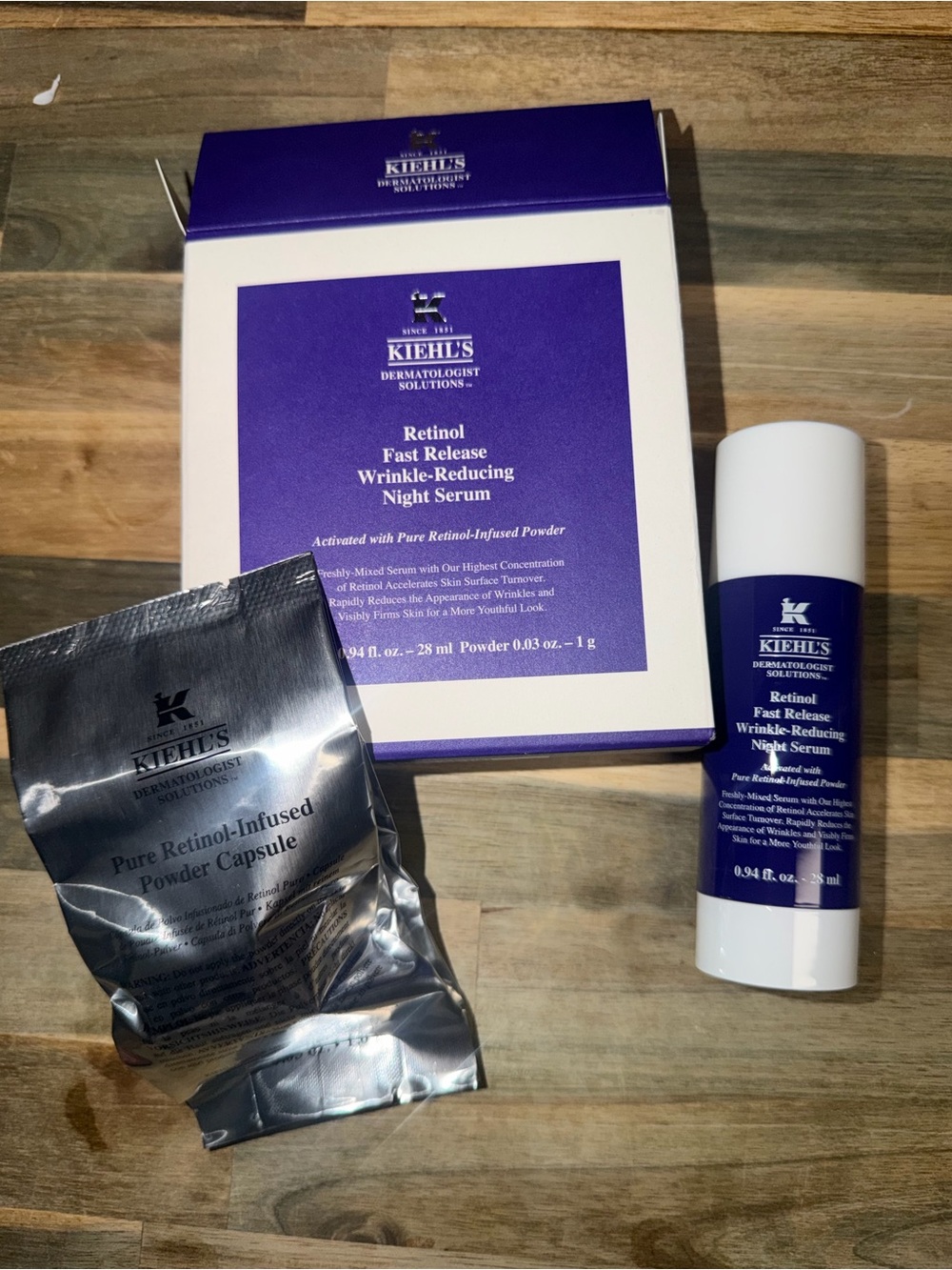 Kiehl's Retinol Fast Release Night Serum - Purple & White